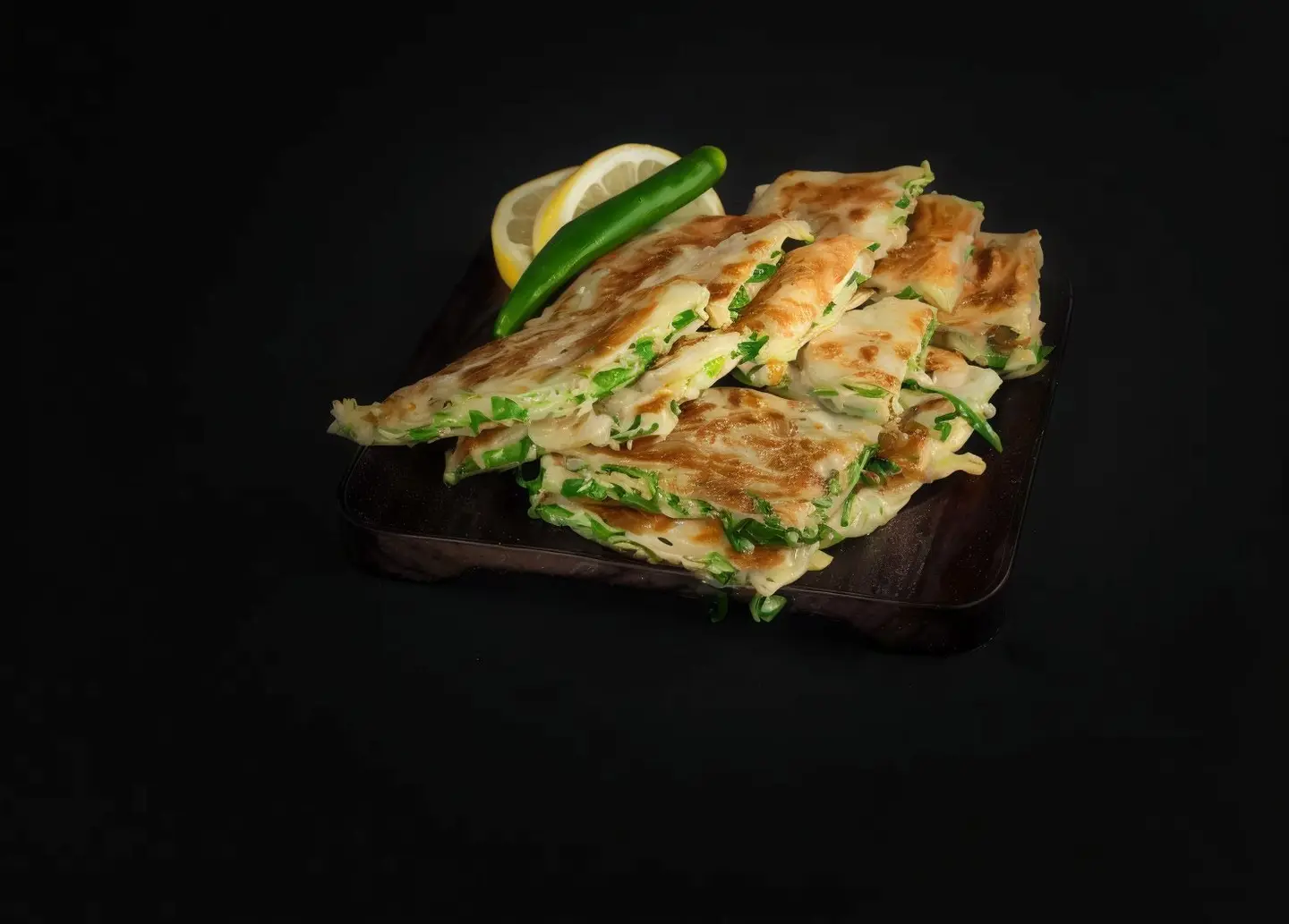 مطبق بالخضار