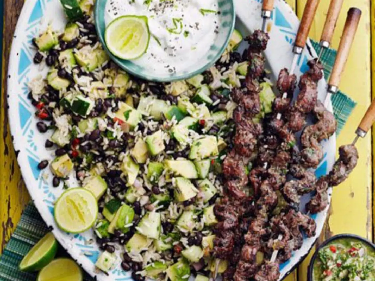 مشوي مشكل لحم - صغير