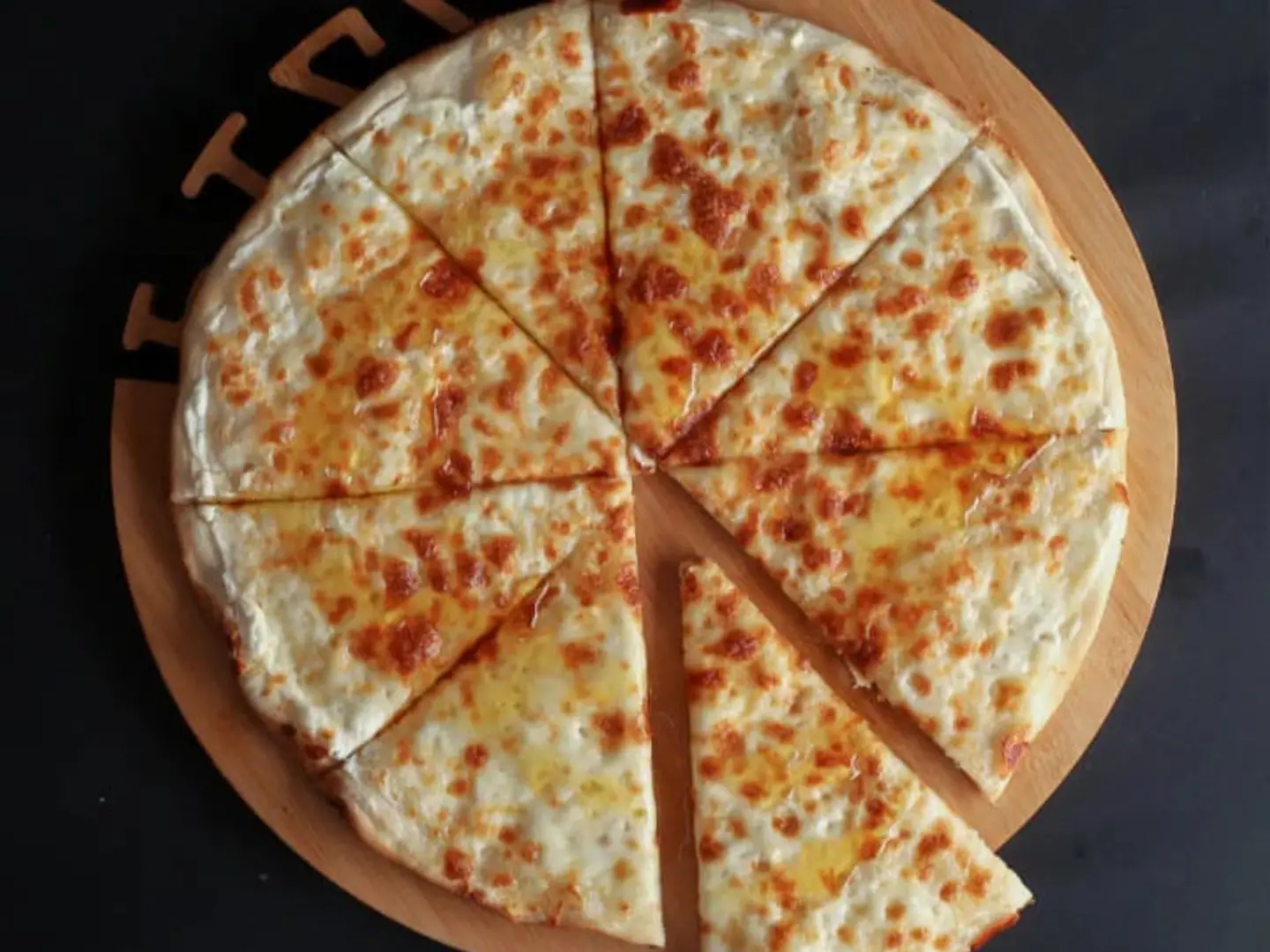 بيتزا عش البلبل