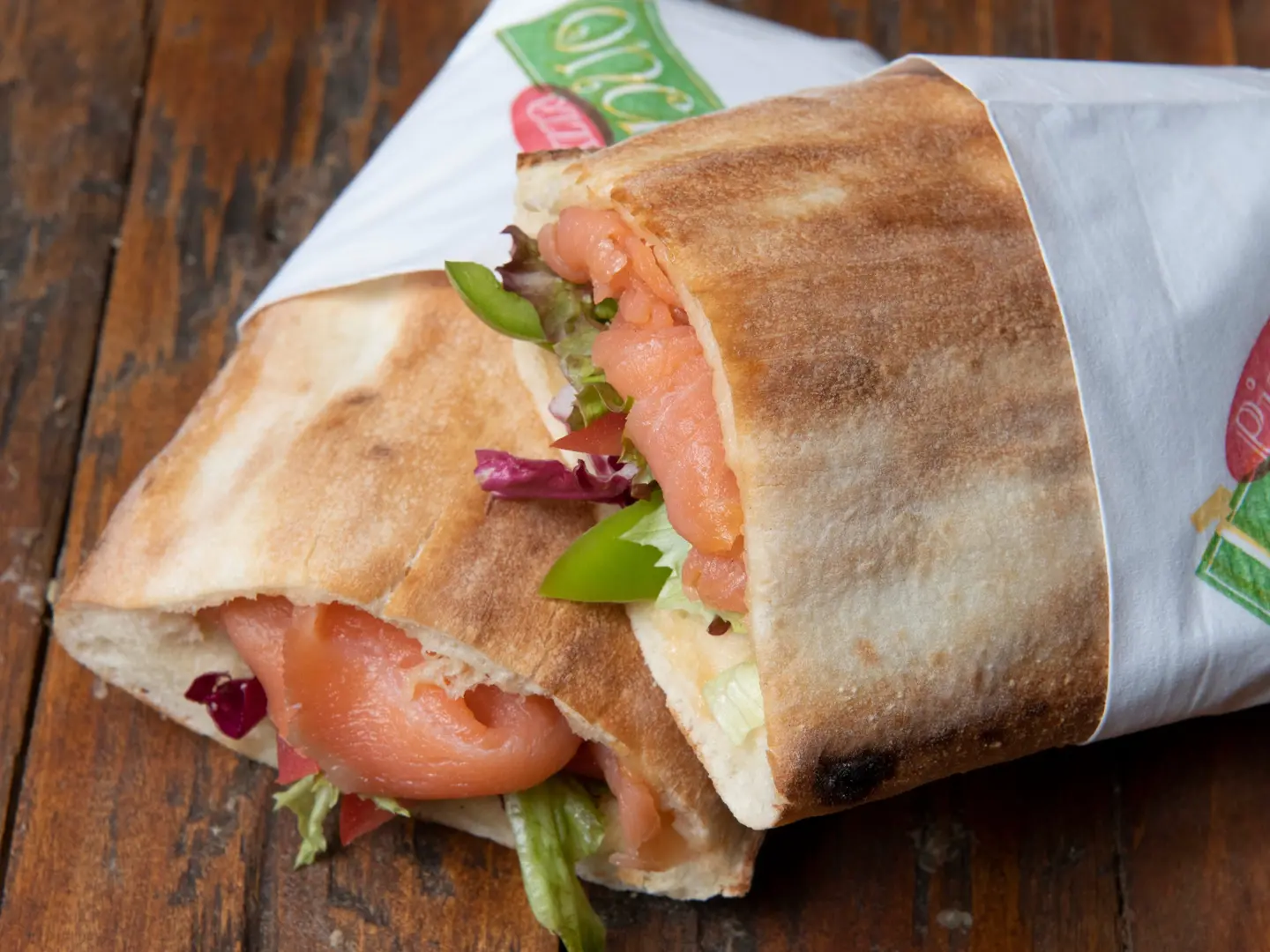 ساندوتش سلمون