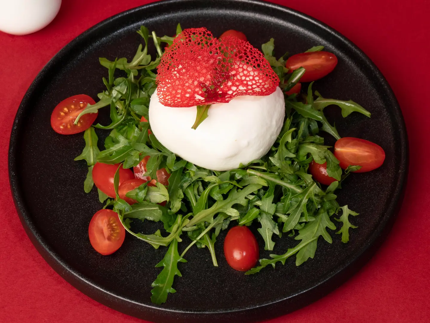 سلطة بوراتا