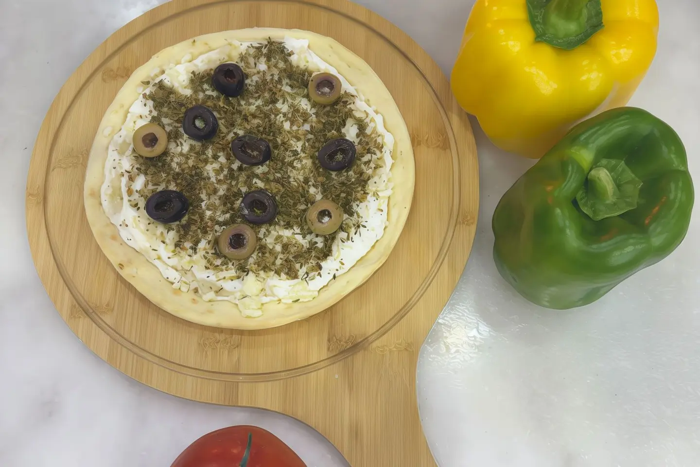 Dari Labneh With Olives And Thyme