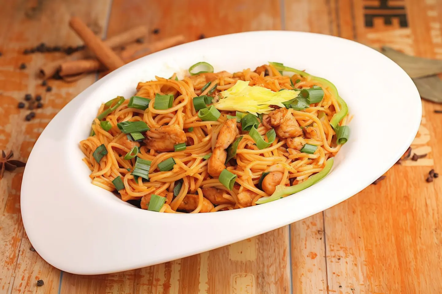 مكرونة دجاج