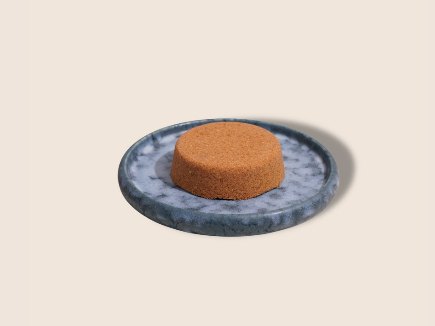 مقلوب تشيزكيك توت احمر