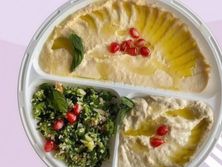 صحن مقبلات متنوع