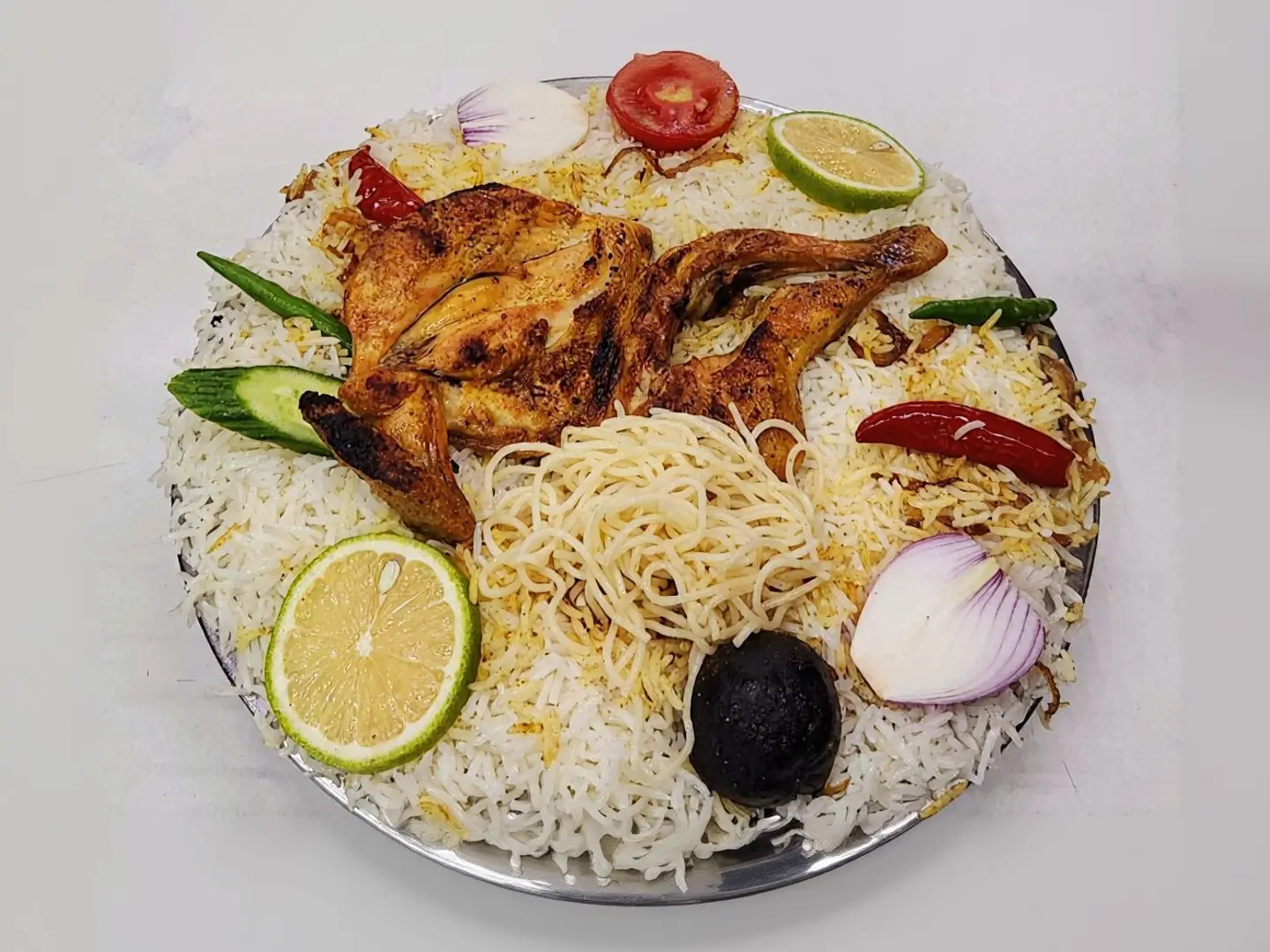 دجاجة كاملة مظبي