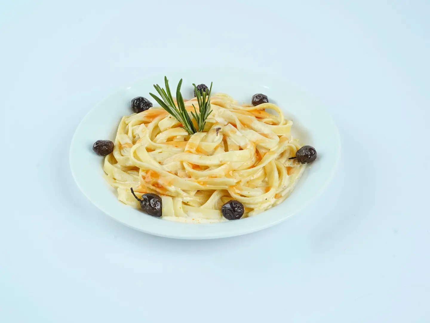 مكرونة فيتوتشيني -صغير