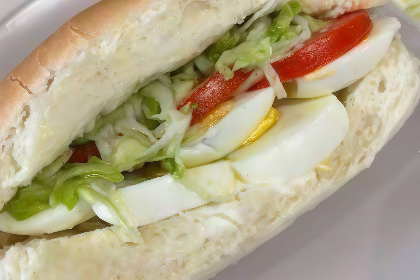 بيض مسلوق بالجبن