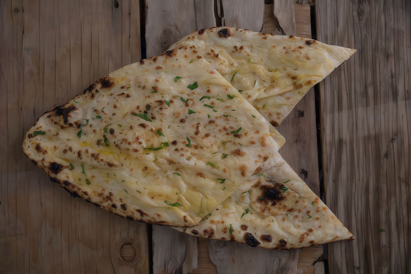 خبز جبنة