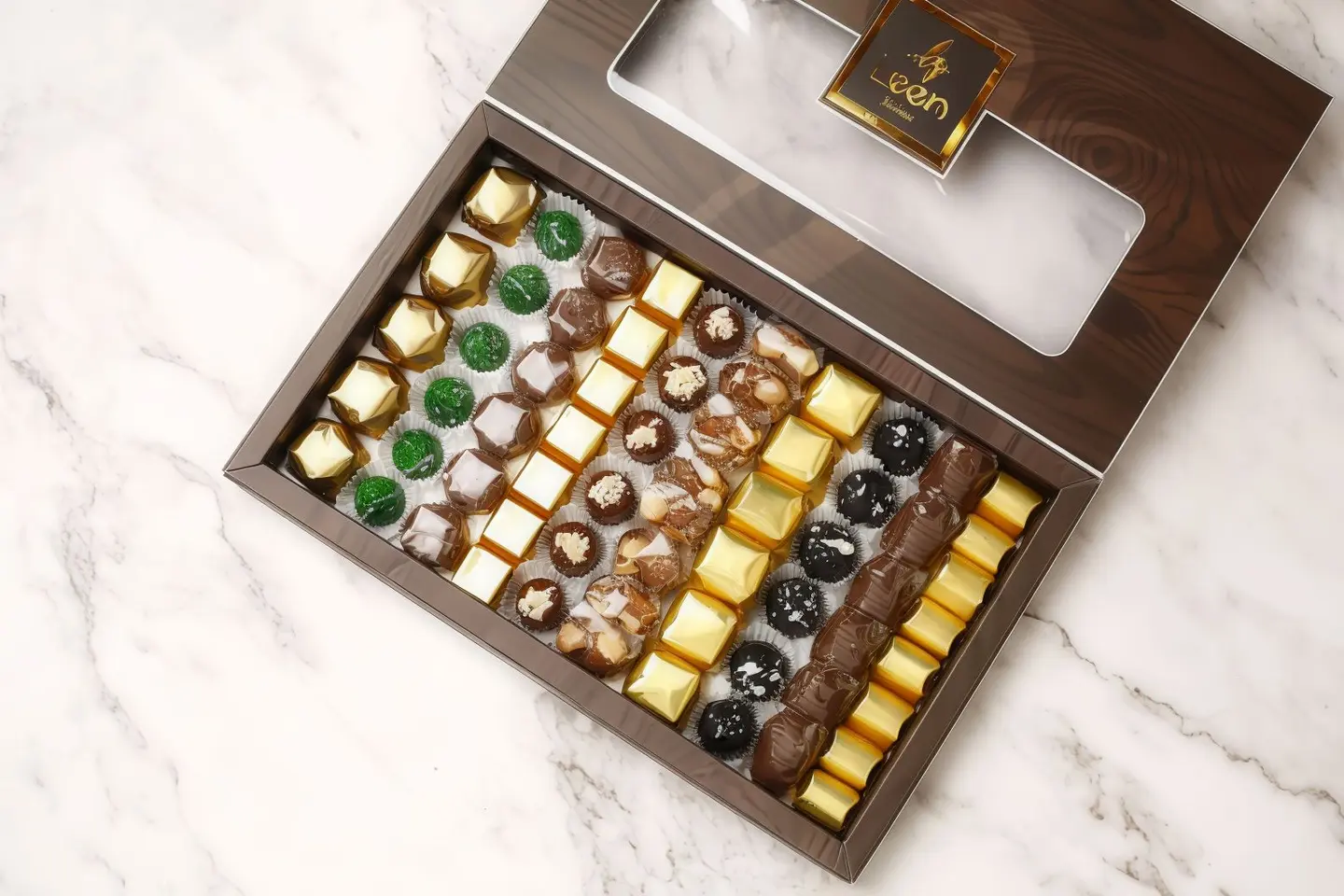 شوكلاه بلجيكي شفاف