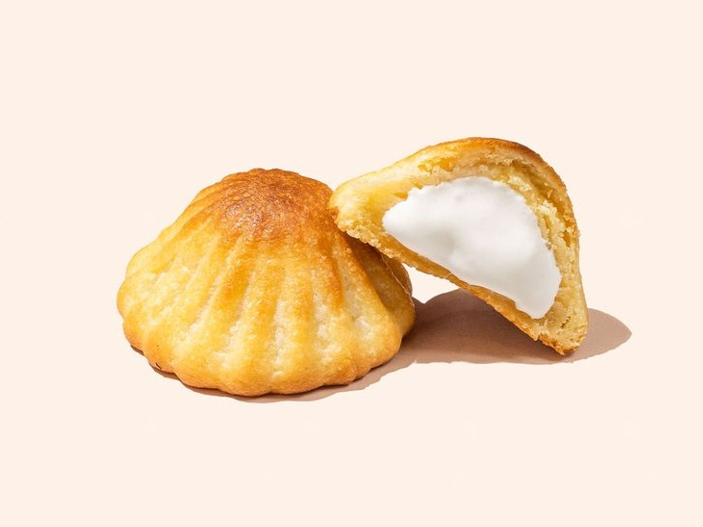 معمول سيجنتشر بحشوة التمر والقشطه - وسط