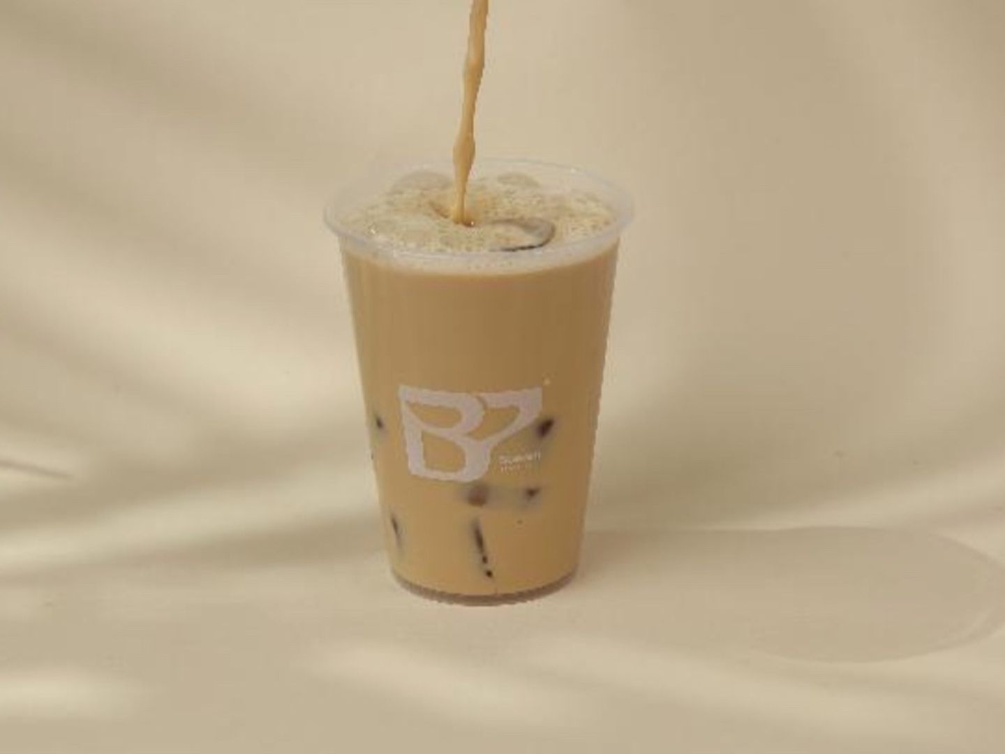Ice Shaken White Mocha