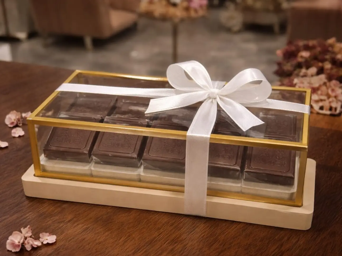 علبة شيكولاته