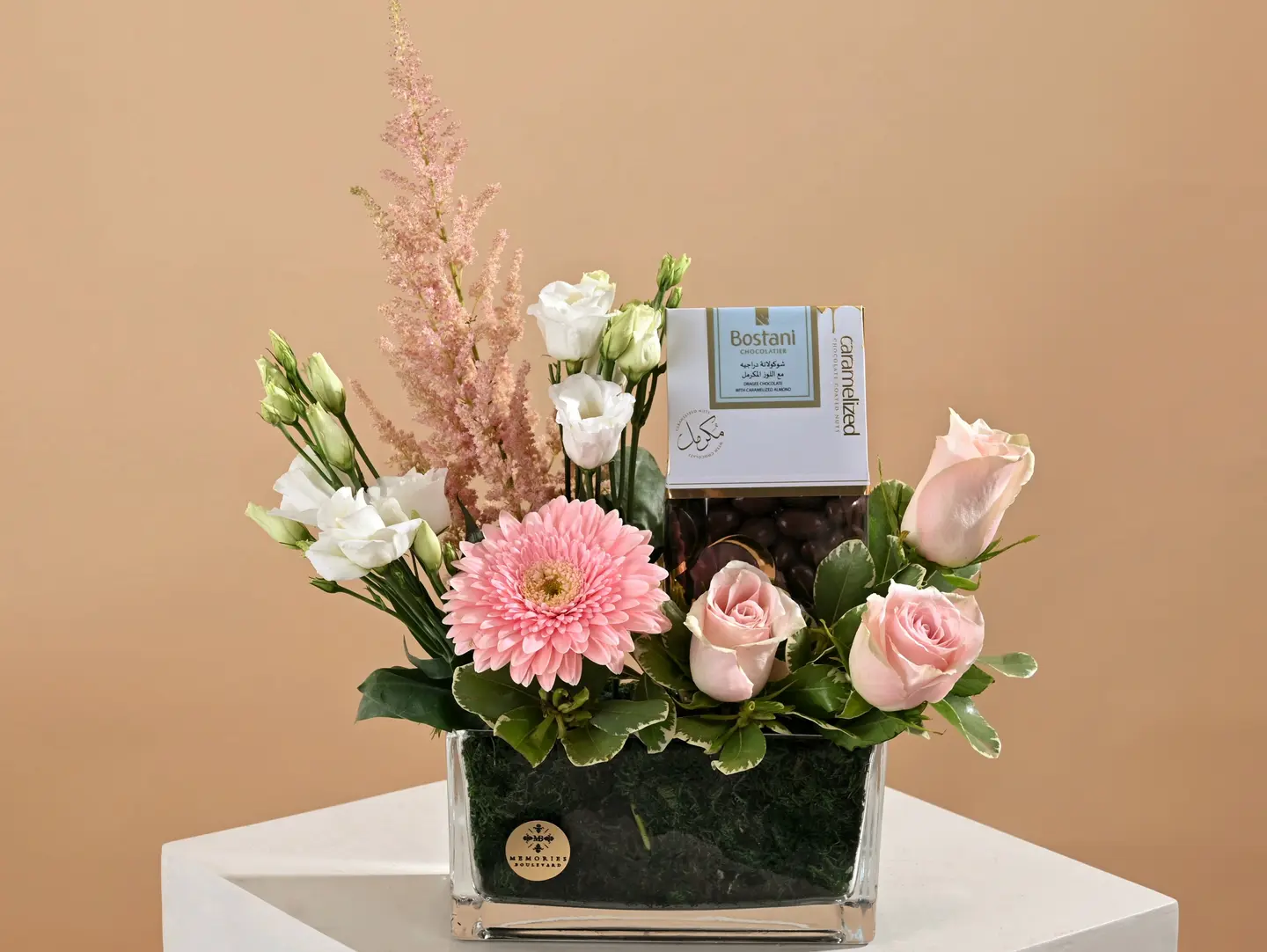 Elegant Vase With Bostani Chocolate