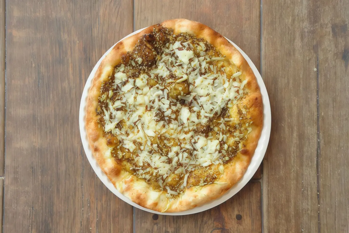 Zaatar Pie With Halloumi Cheese