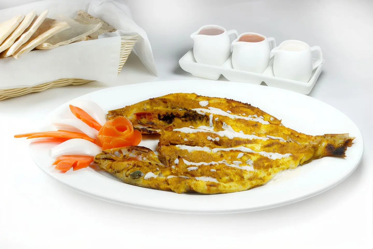سمك مشوي بالطحينة