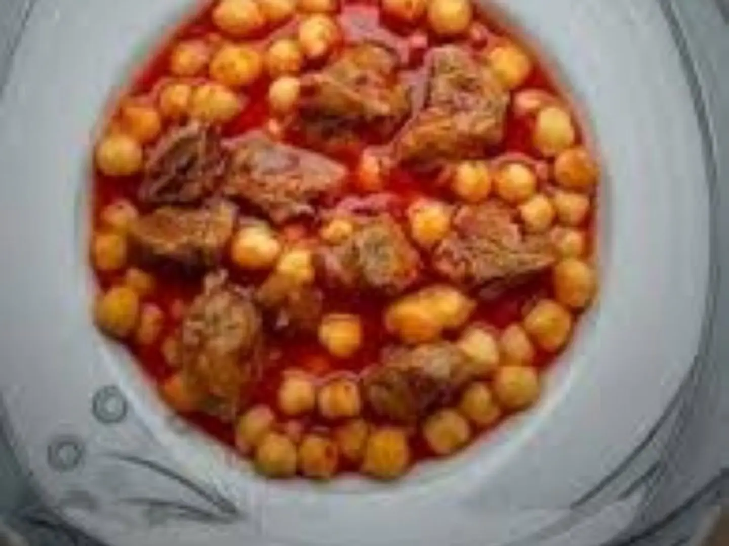 صحن حمص باللحم