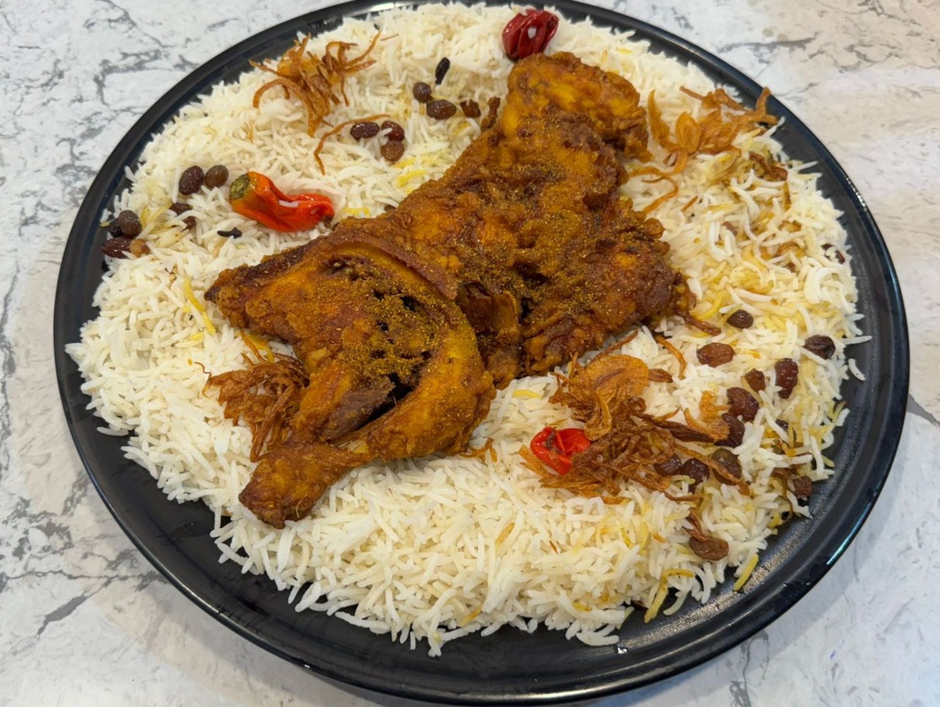 دجاج مقلي - حبه دجاج مقلي مع رز ابيض