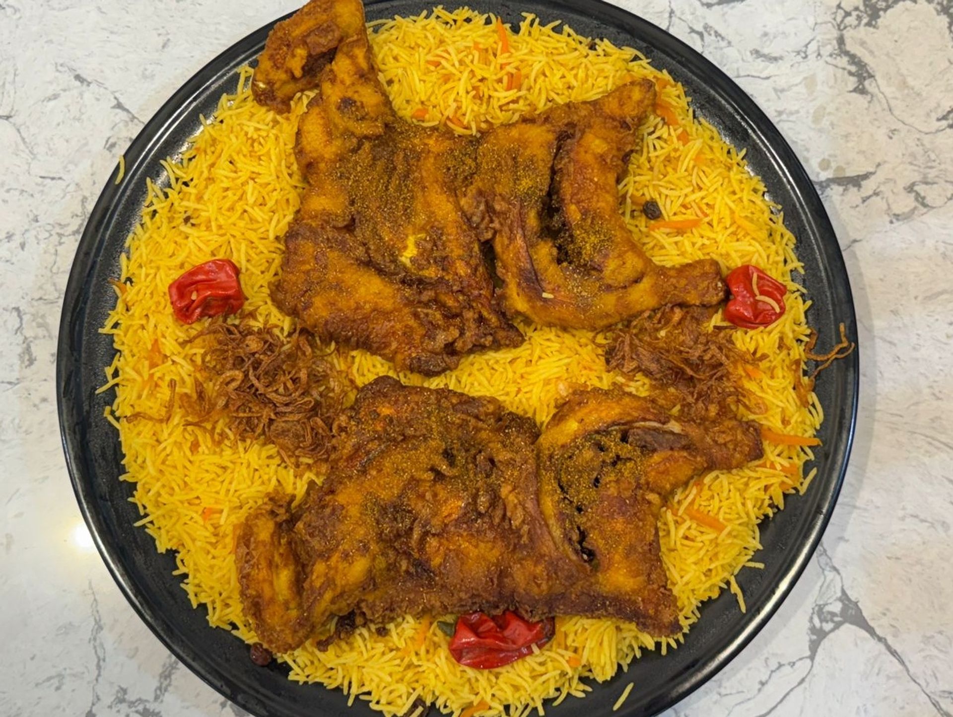 دجاج مقلي - حبه دجاج كاملة مع رز بخاري