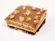 كيك الفول السوداني بالكراميل