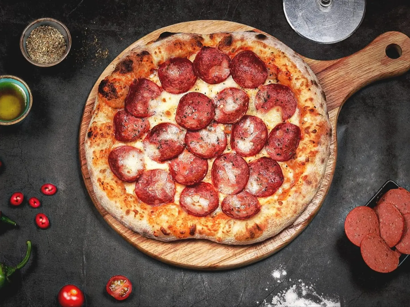 بيتزا بيبروني