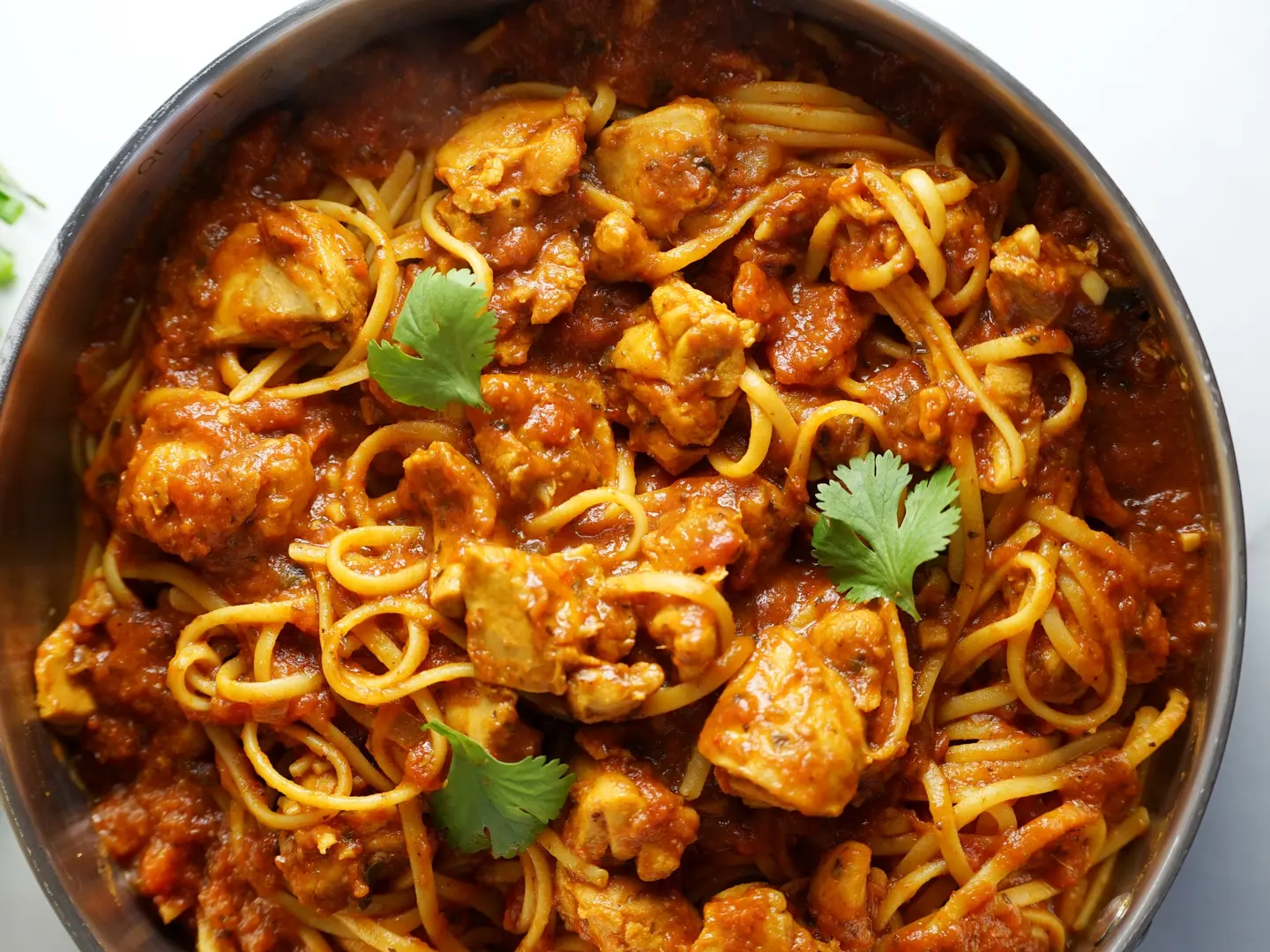 سباجيتي دجاج