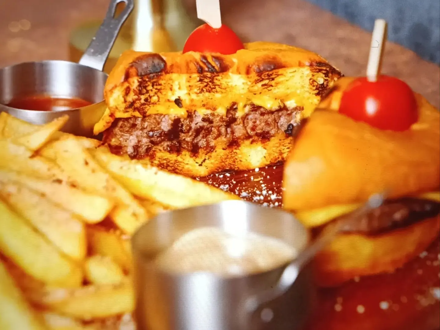 برجر لحم مشوي