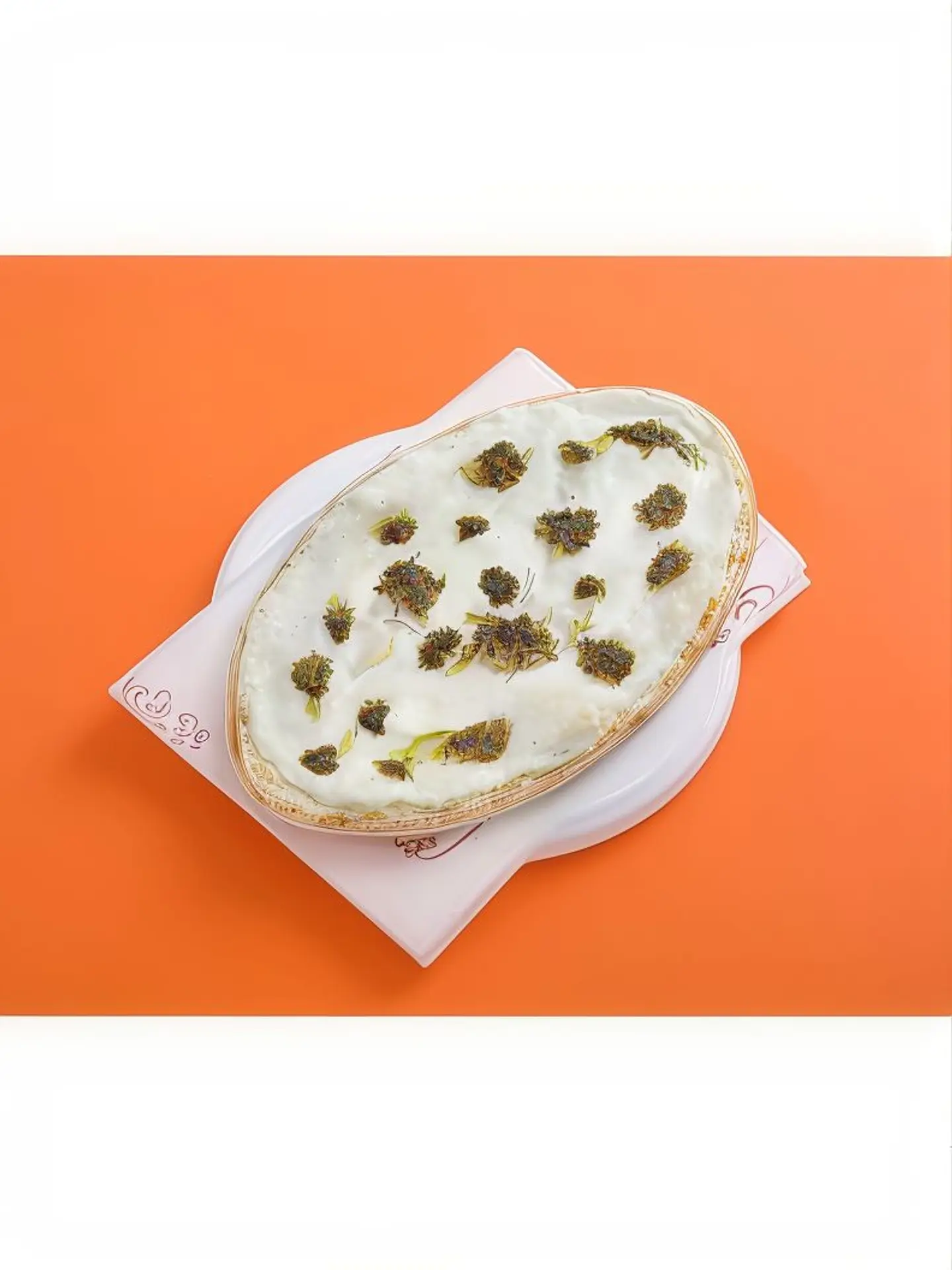 لبنه بالزعتر