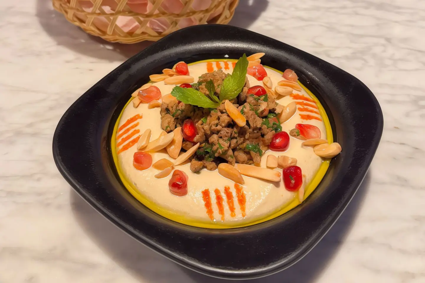 Hummus With Beef