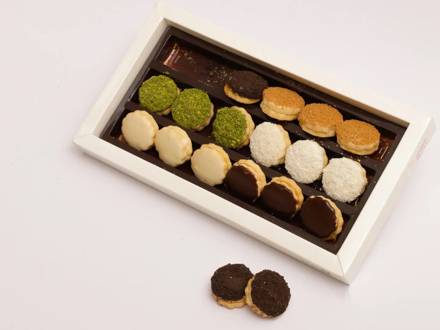 علبه بيتي فور دائري