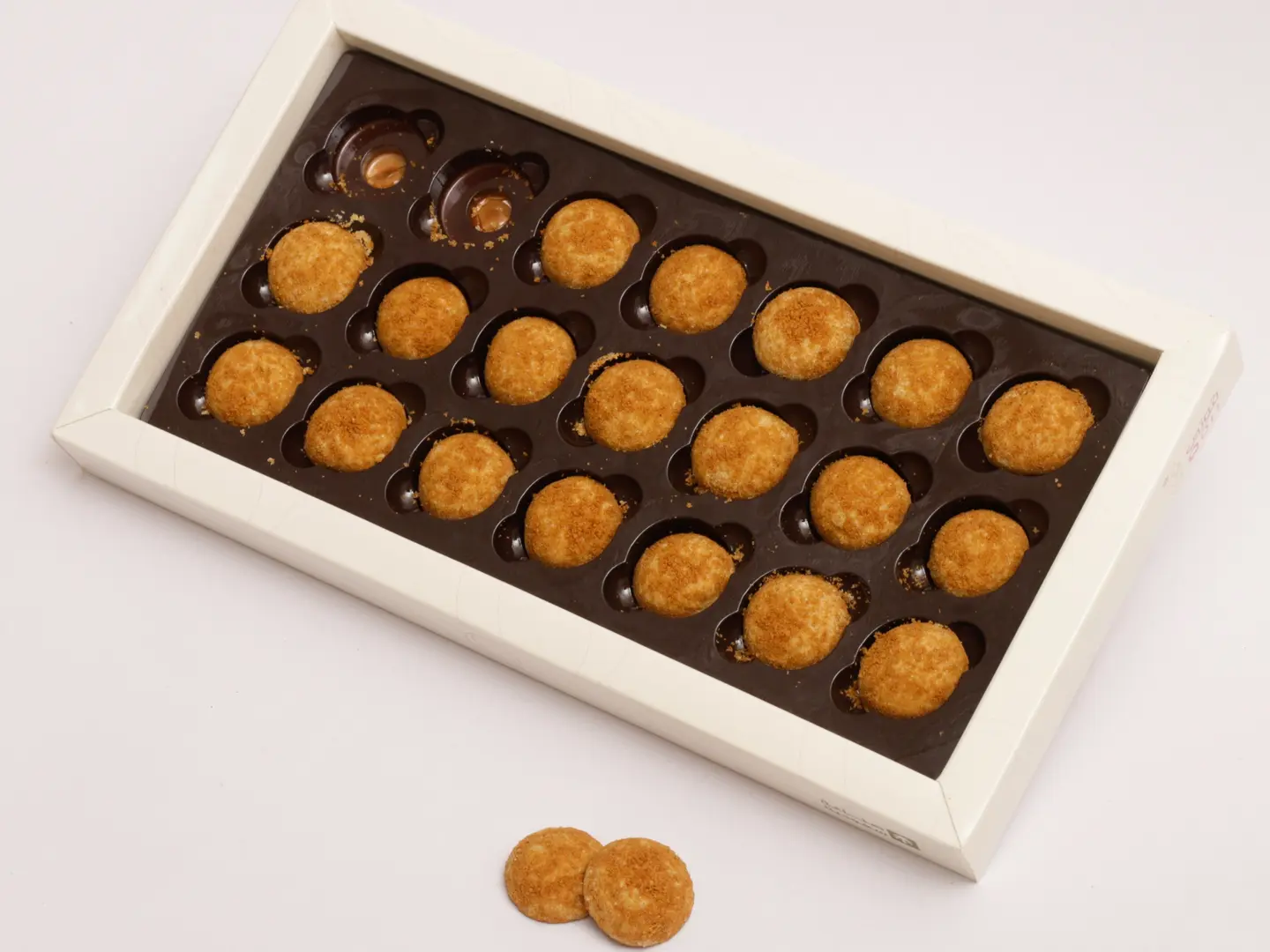 غريبه لوتس ميني