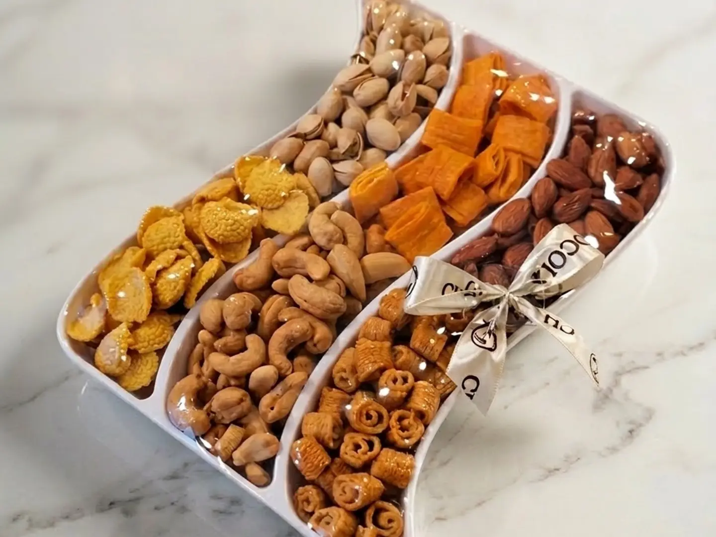 علبة مكسرات عربي و كرانش رقم (63001477)