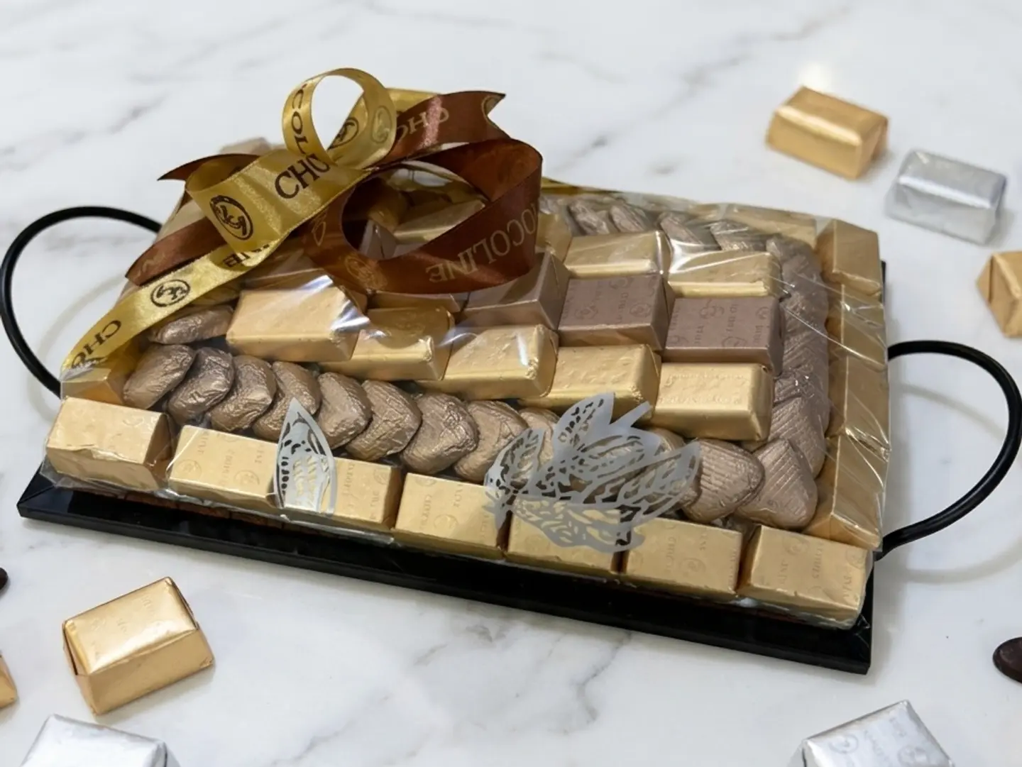 Medium Wrapped Chocolate Tray Barcode (2000097198)