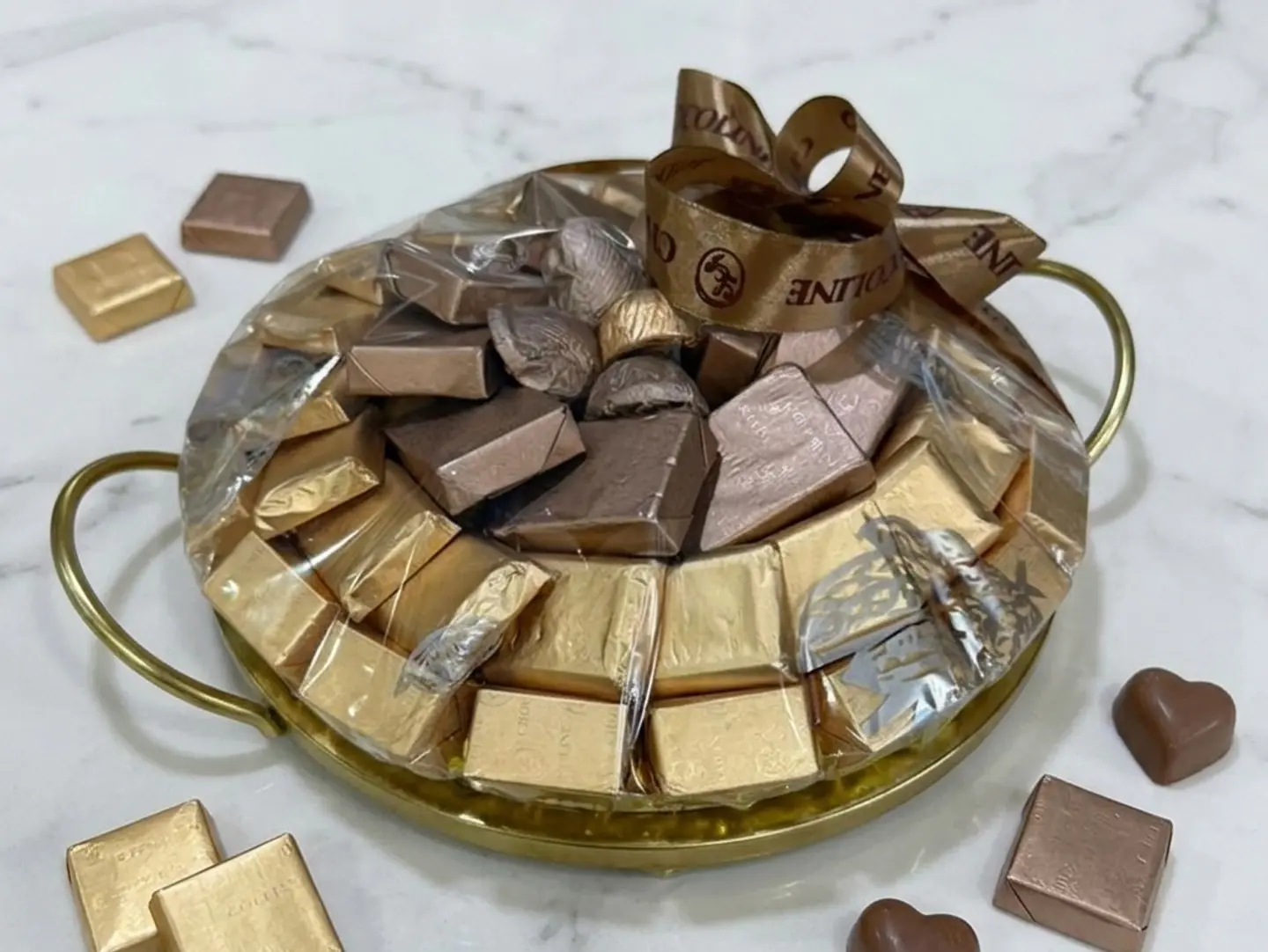 Medium Wrapped Chocolate Tray Barcode (2000097196)