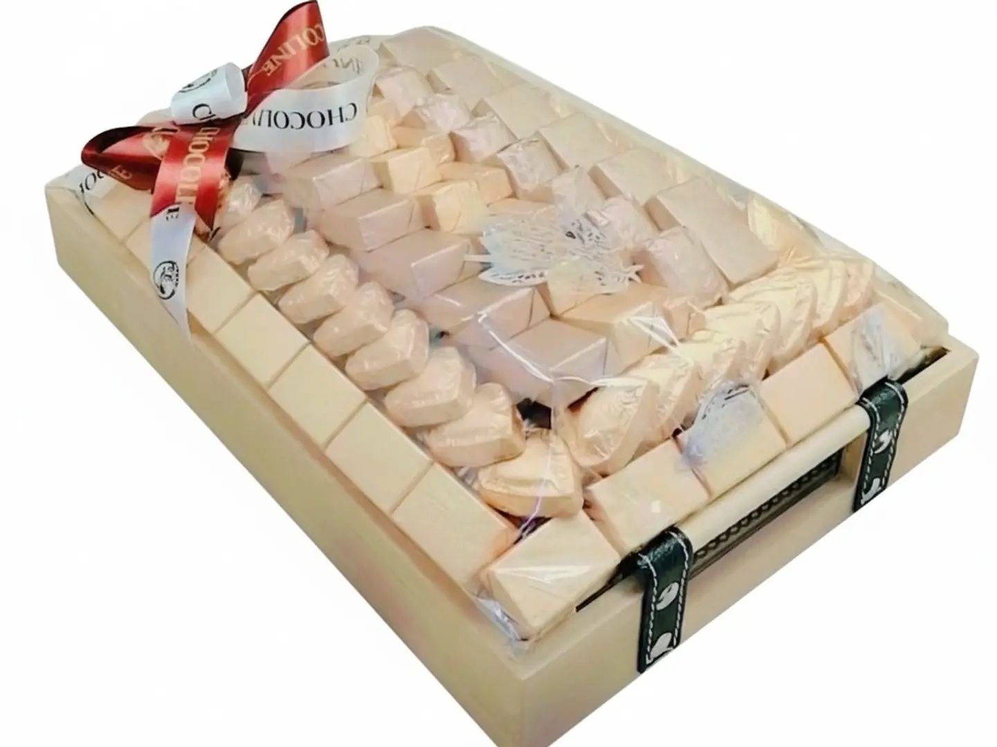 صحن شوكولاته مغلفه وسط 1050 جرام (رقم 2000097212)