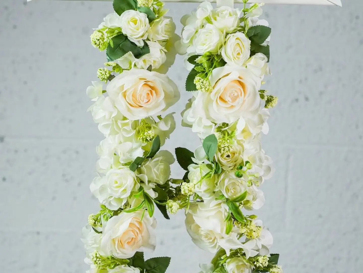 White Artificial Flower Necklace