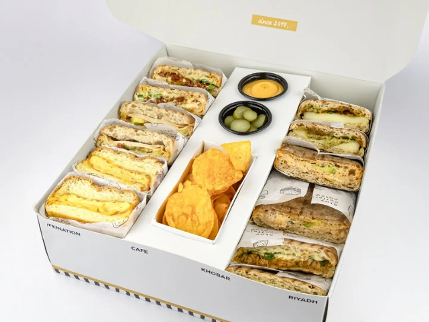 عرض تجمع الساندويتشات