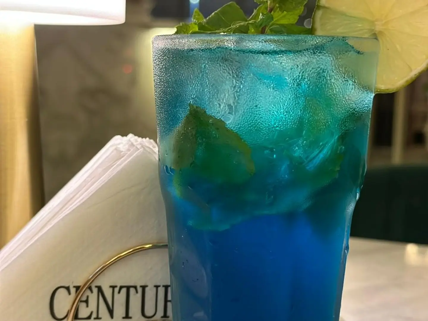 بلو مون موهيتو