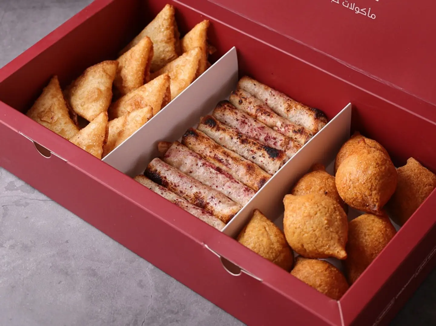 البوكس العنابي - كبير