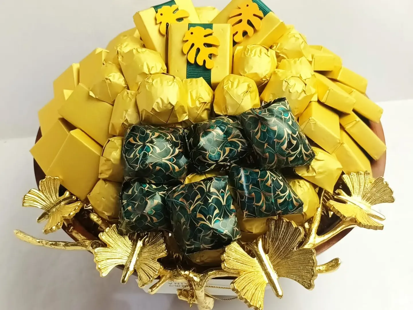 فازة شوكولاته خشب ٣٦١٦٨