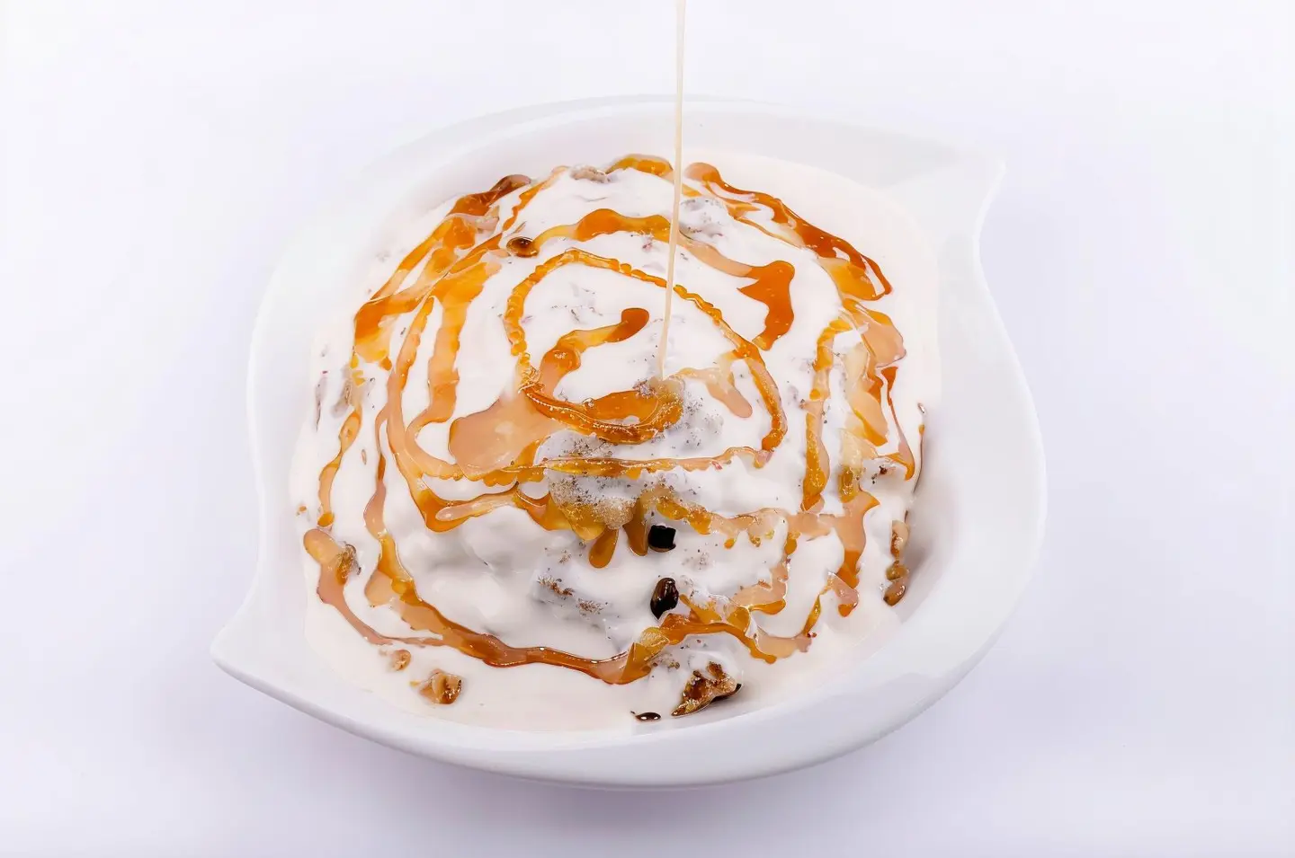 معصوب بالقشطة والعسل