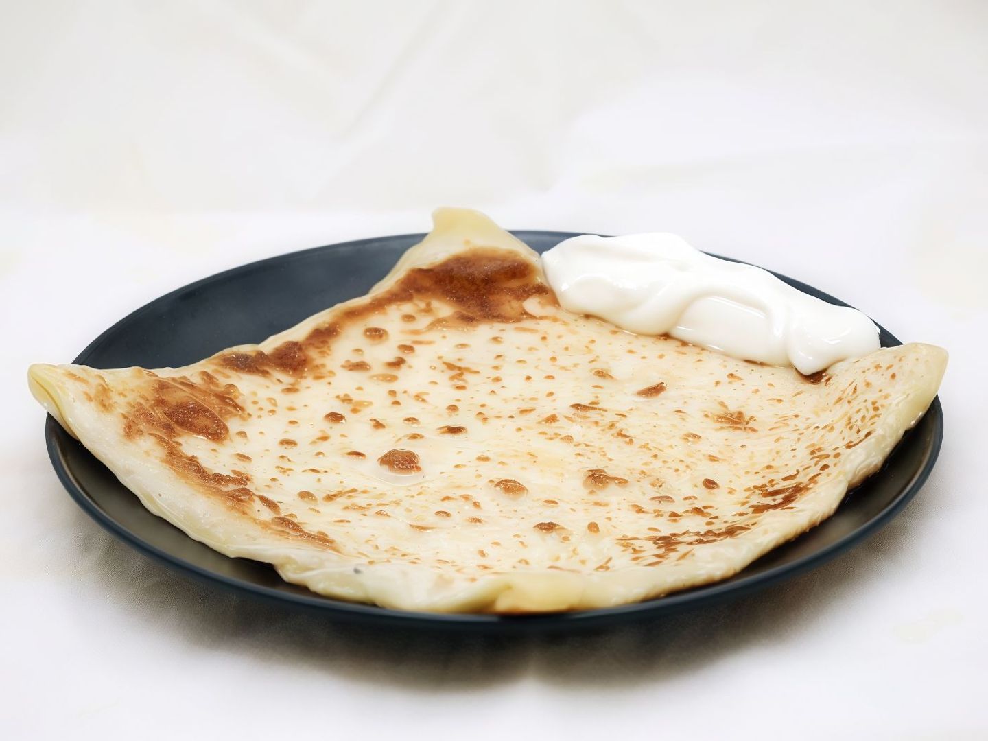 Mutabbak Cream With Honey