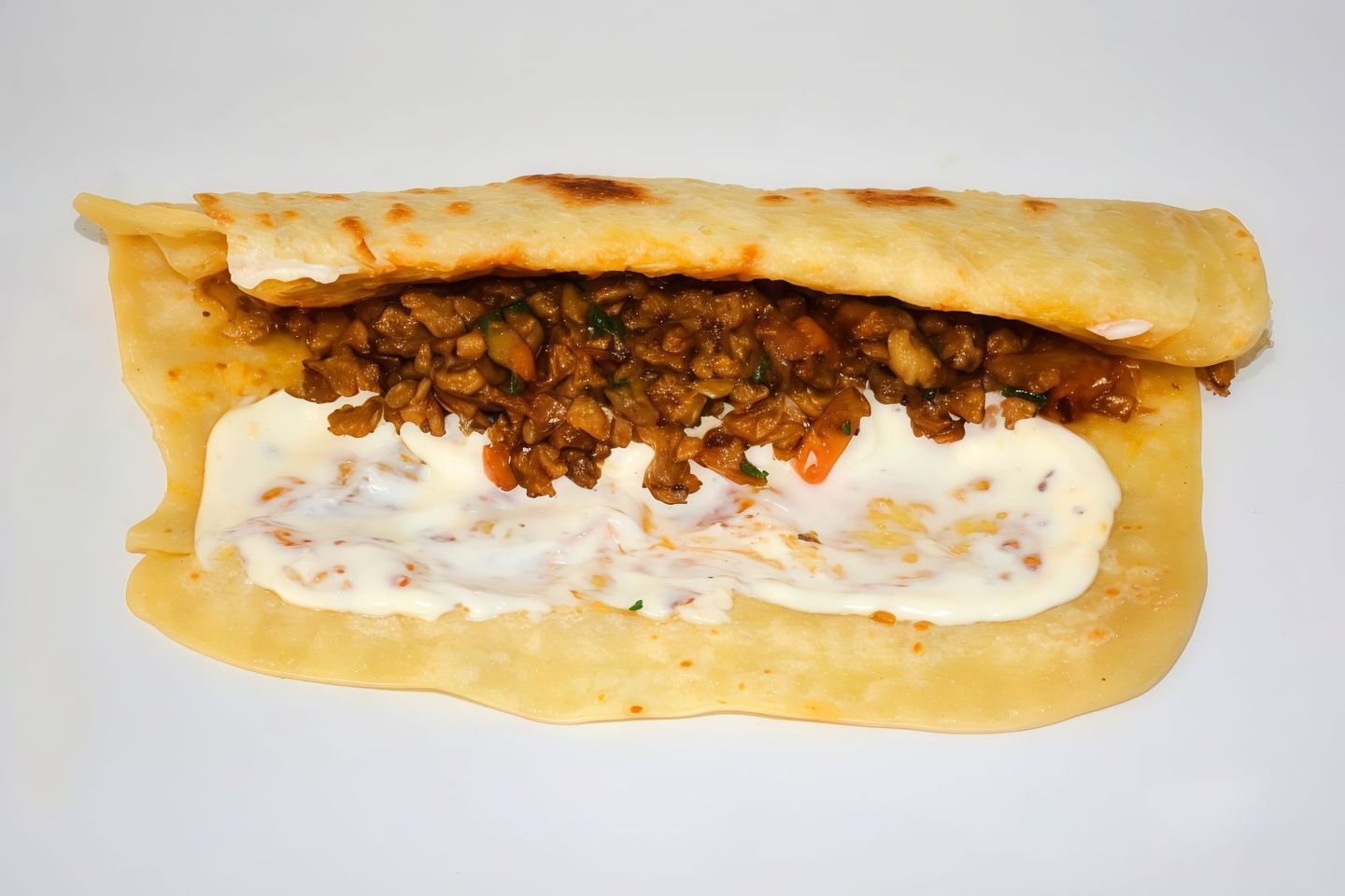 مقلقل بالجبن صاج