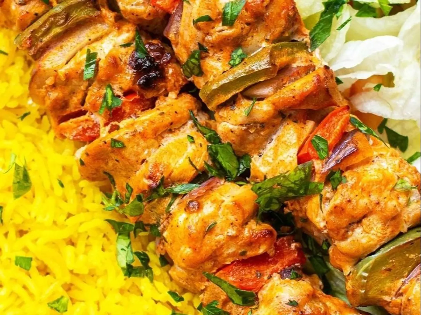 دجاج تكا بوتي مع الأرز