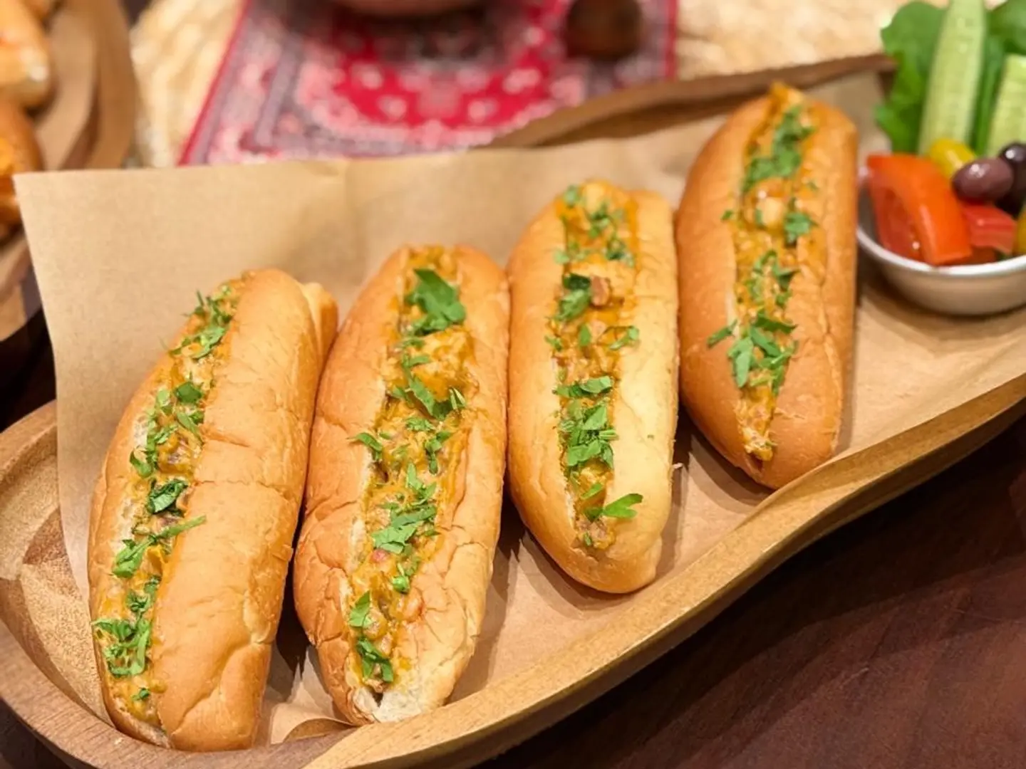 بوكس ساندويتشات دجاج (4 قطع)