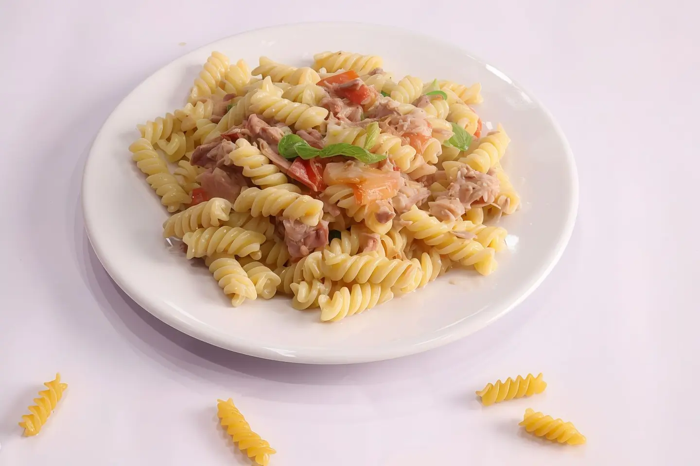 باستا تونة بيضاء