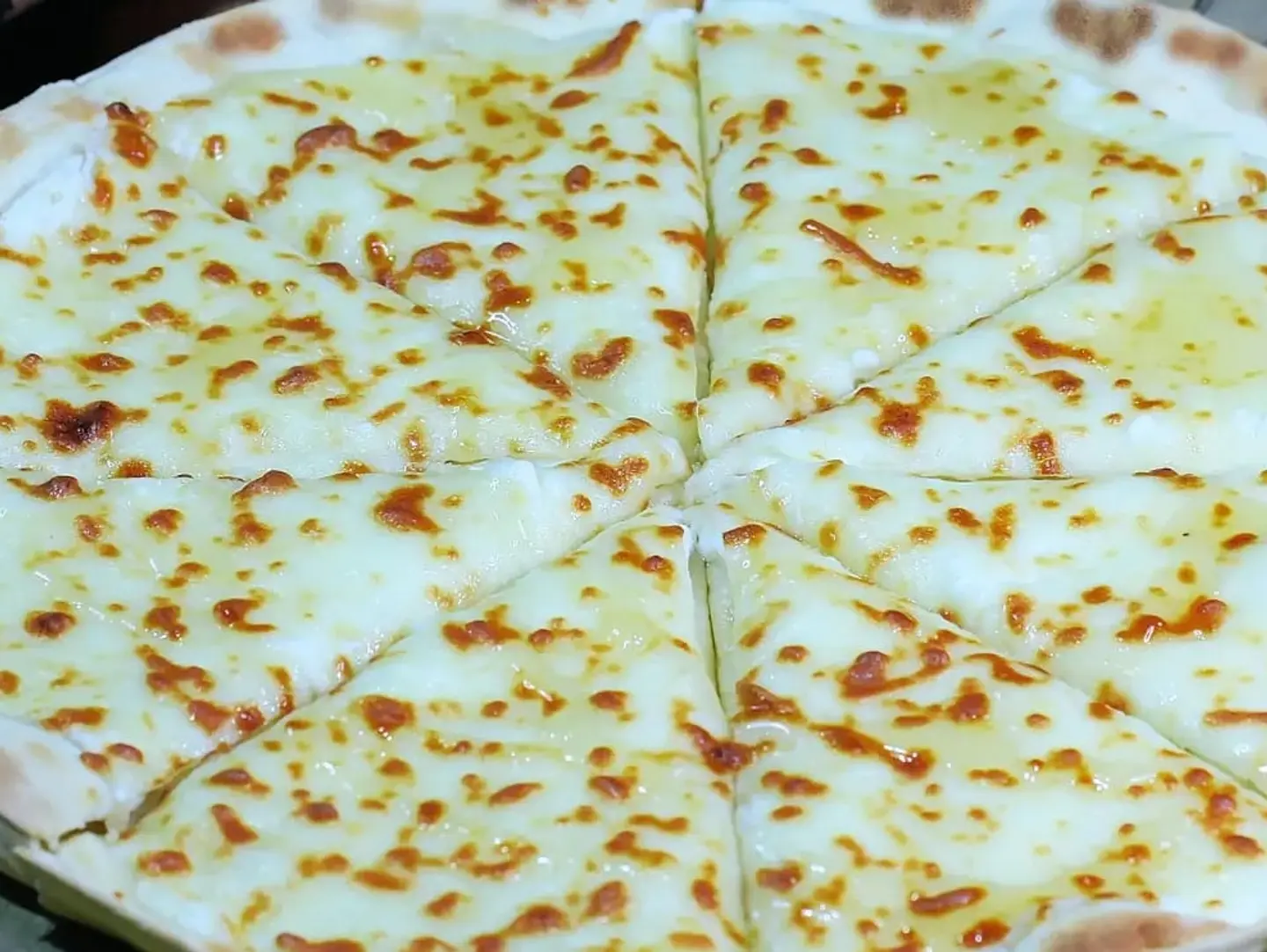 بيتزا عش البلبل صغير