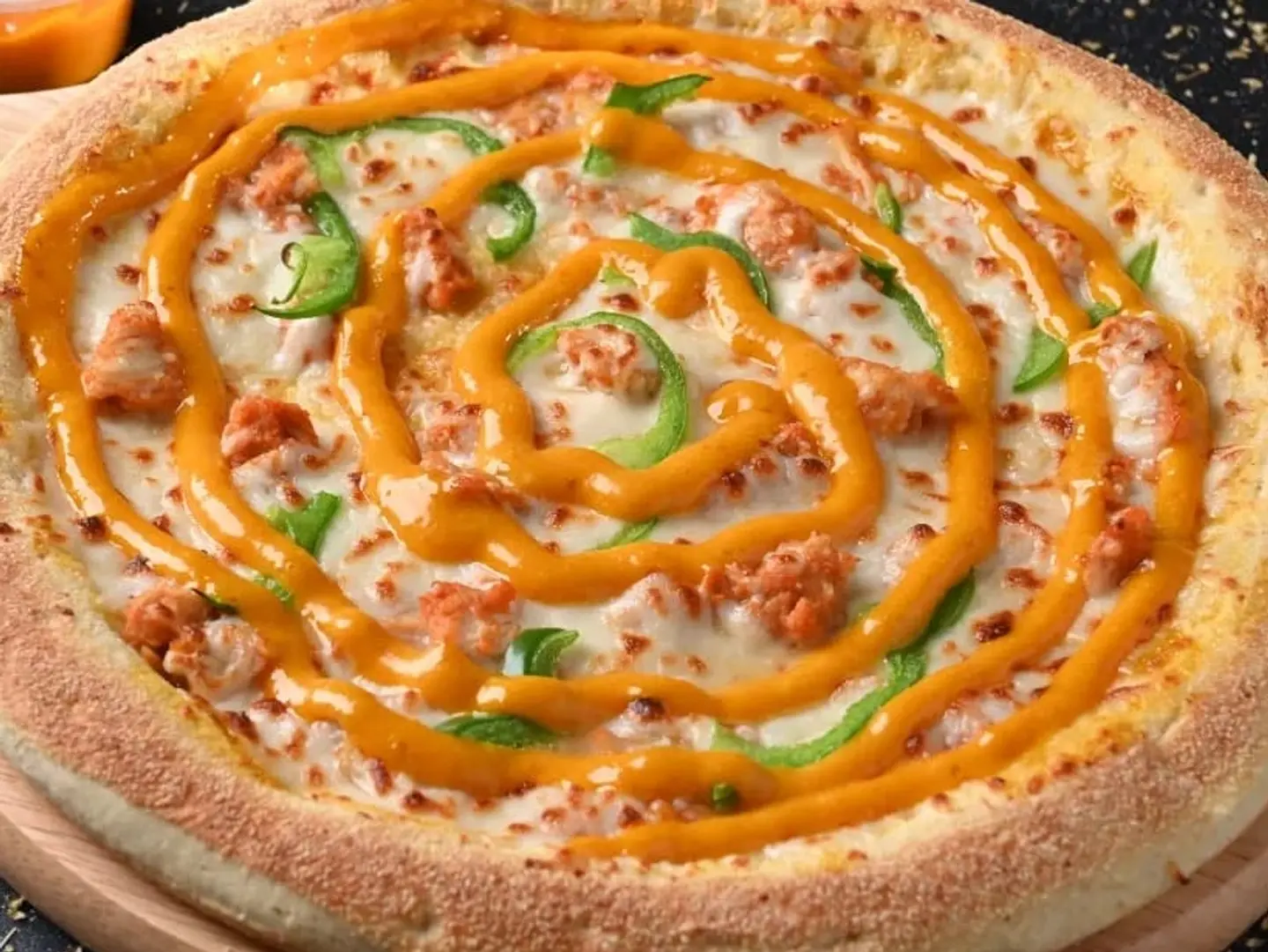 Large Dynamite Pizza