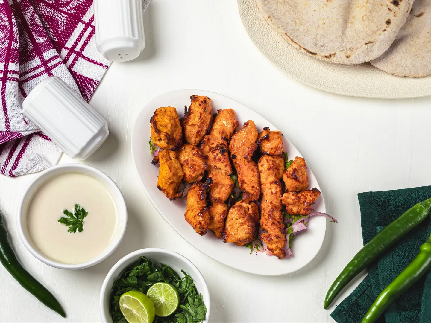 نفر شيش طاووق