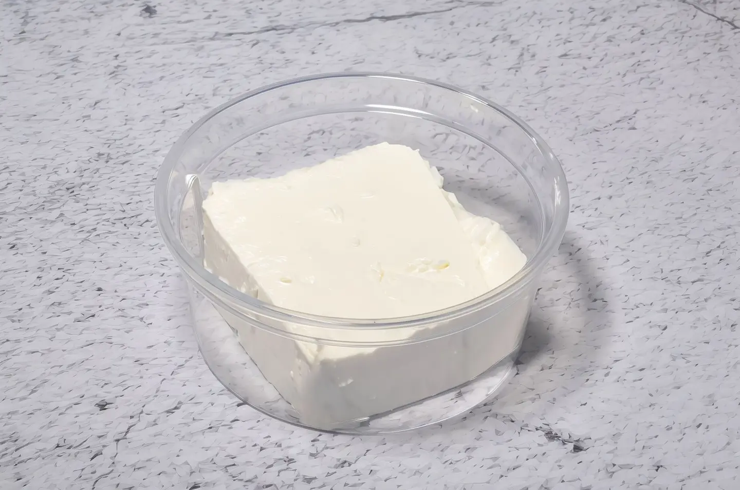 علبة جبنة مالحة